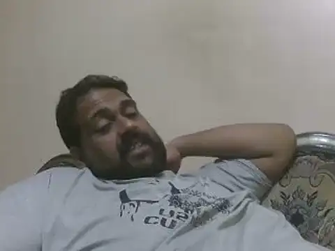 Snapshot of elpoop7305 chatting on 11-12-25, 11:36 elpoop7305 online show from 11-12-25, 11:36