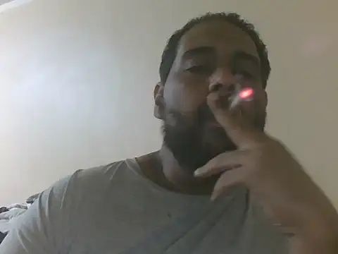 Snapshot of elpoop7305 chatting on 11-16-25, 10:04 elpoop7305 online show from 11-16-25, 10:04