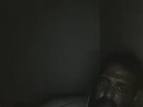 Snapshot of elpoop7305 chatting on 11-21-25, 11:25 elpoop7305 online show from 11-21-25, 11:25