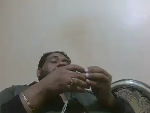 Snapshot of elpoop7305 chatting on 11-24-25, 10:15 elpoop7305 online show from 11-24-25, 10:15