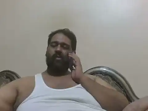 Snapshot of elpoop7305 chatting on 11-25-25, 10:32 elpoop7305 online show from 11-25-25, 10:32