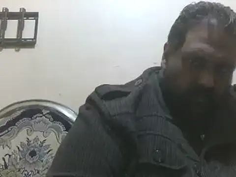 Snapshot of elpoop7305 chatting on 01-13-26, 09:31 elpoop7305 online show from 01-13-26, 09:31