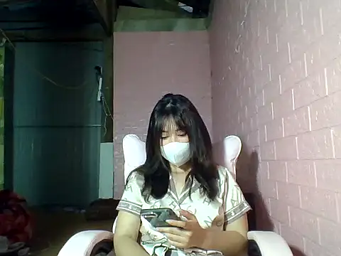 Snapshot of Seri202 chatting on 09-29-25, 10:09 Seri202 online show from 09-29-25, 10:09