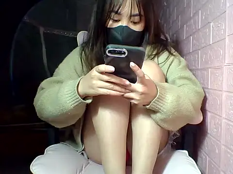 Snapshot of Seri202 chatting on 12-14-25, 01:05 Seri202 online show from 12-14-25, 01:05