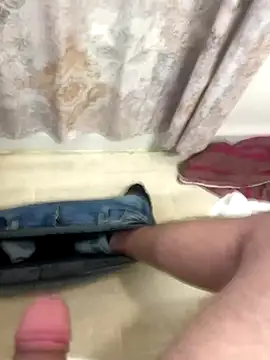 Snapshot of KingRonni chatting on 10-12-25, 08:41 KingRonni online show from 10-12-25, 08:41