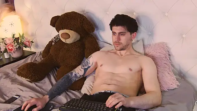 Oscar Miller  online show from 03-20-26, 09:41