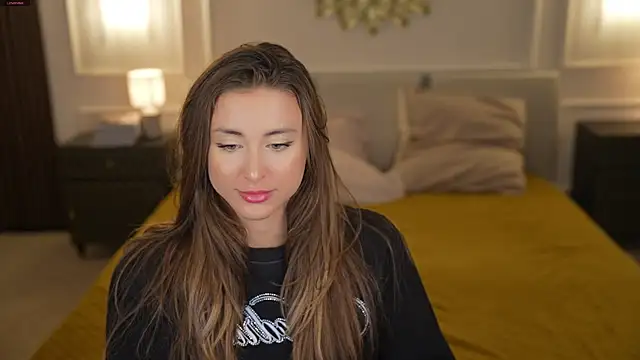 Snapshot of Luna_secretgirl chatting on 09-30-25, 06:51 Luna secretgirl online show from 09-30-25, 06:51