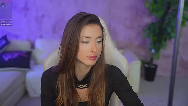 Snapshot of Luna_secretgirl chatting on 10-15-25, 07:08 Luna secretgirl online show from 10-15-25, 07:08