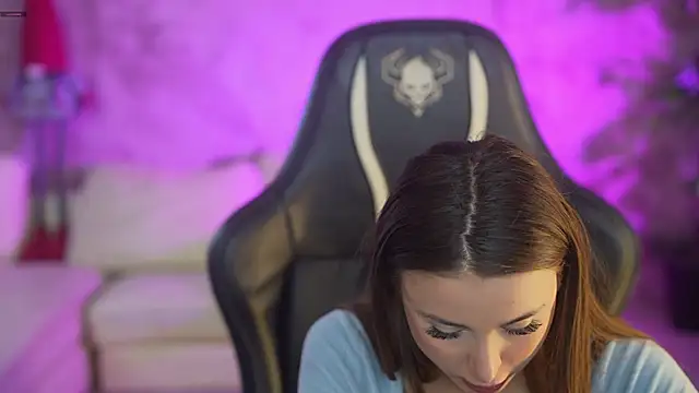 Snapshot of Luna_secretgirl chatting on 11-23-25, 08:03 Luna secretgirl online show from 11-23-25, 08:03