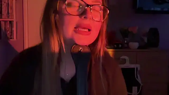 Snapshot of SexySashaxox chatting on 02-05-26, 12:21 SexySashaxox online show from 02-05-26, 12:21