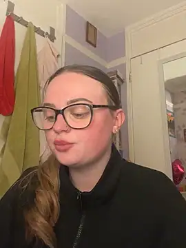 Snapshot of SexySashaxox chatting on 03-13-26, 07:20 SexySashaxox online show from 03-13-26, 07:20