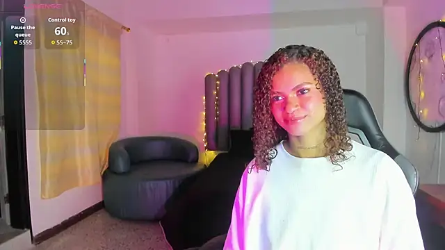 Snapshot of chubby_sexy_ chatting on 11-28-25, 12:30 chubby sexy online show from 11-28-25, 12:30