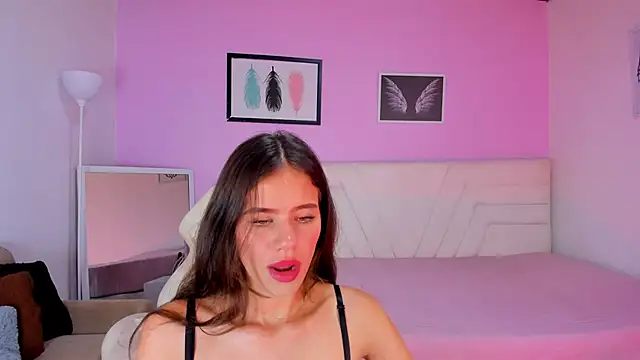 Snapshot of fressittalove01 chatting on 10-06-25, 01:19 fressittalove01 online show from 10-06-25, 01:19