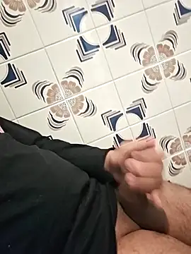 Snapshot of Piedra031295 chatting on 02-06-26, 03:04 Piedra031295 online show from 02-06-26, 03:04