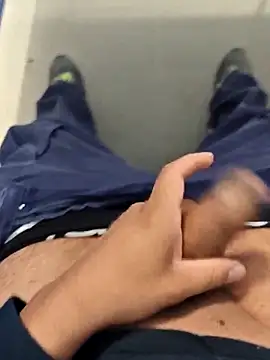 Snapshot of Piedra031295 chatting on 03-27-26, 05:34 Piedra031295 online show from 03-27-26, 05:34