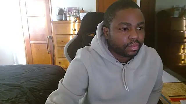 Breadwinnah online show from 12-18-25, 04:46