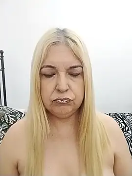 MarielaFerrer online show from 11-24-25, 12:27