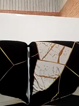 Snapshot of Sweet-Lita50 chatting on 10-27-25, 01:09 Sweet-Lita50 online show from 10-27-25, 01:09