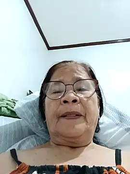 Snapshot of Sweet-Lita50 chatting on 03-08-26, 02:04 Sweet-Lita50 online show from 03-08-26, 02:04