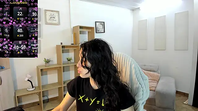 Snapshot of Samantha_blow chatting on 09-18-25, 03:52 Samantha blow online show from 09-18-25, 03:52