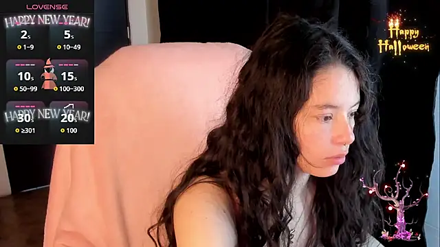 Snapshot of Samantha_blow chatting on 10-17-25, 04:37 Samantha blow online show from 10-17-25, 04:37