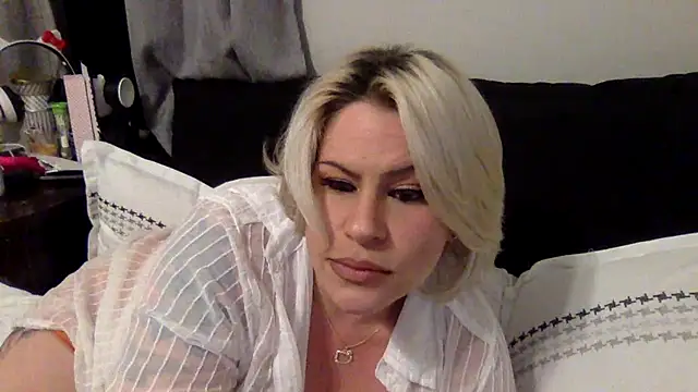 toomuchofafreak online show from 02-17-26, 04:53