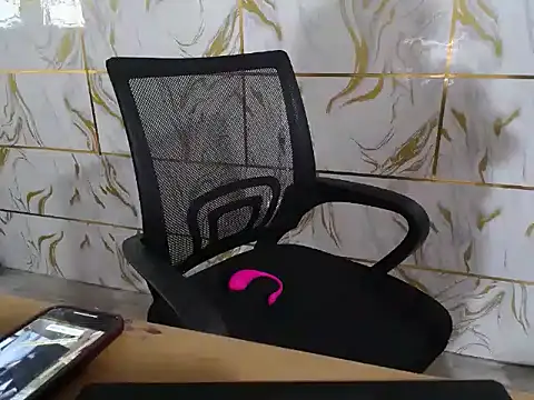 Lyzizi lovely09 online show from 12-21-25, 01:13