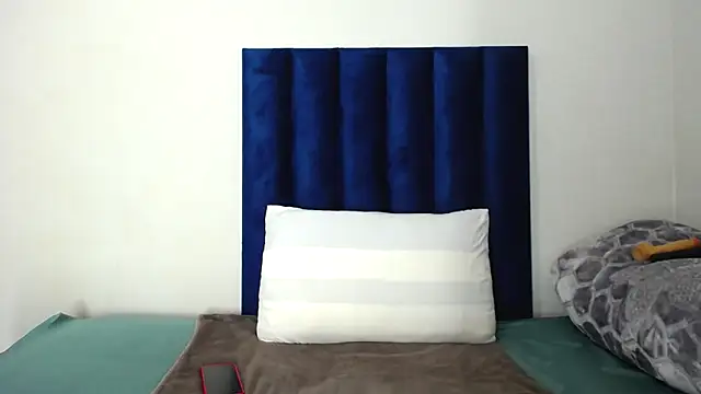 Snapshot of Pinkdollyg chatting on 10-01-25, 06:36 Pinkdollyg online show from 10-01-25, 06:36