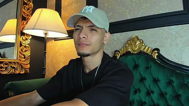 AlessandroKiing online show from 05-08-26, 11:21