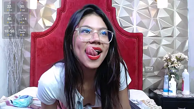 TrixySductress online show from 10-27-25, 12:31