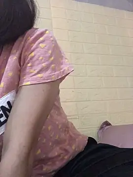 Snapshot of QuingLin chatting on 09-14-25, 08:02 QuingLin online show from 09-14-25, 08:02