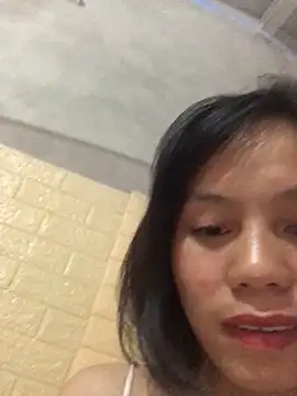 Snapshot of QuingLin chatting on 09-15-25, 12:10 QuingLin online show from 09-15-25, 12:10