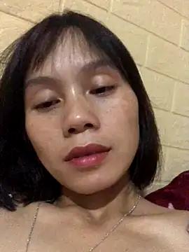 Snapshot of QuingLin chatting on 09-29-25, 11:48 QuingLin online show from 09-29-25, 11:48