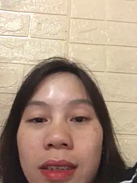 Snapshot of QuingLin chatting on 10-17-25, 12:36 QuingLin online show from 10-17-25, 12:36