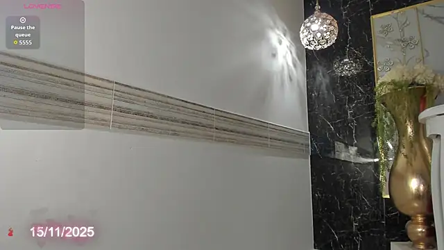 Sophi Johnson online show from 11-16-25, 05:35