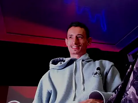 Snapshot of Damartinez27 chatting on 09-27-25, 05:23 Damartinez27 online show from 09-27-25, 05:23