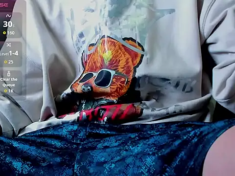 Snapshot of Damartinez27 chatting on 10-25-25, 04:09 Damartinez27 online show from 10-25-25, 04:09