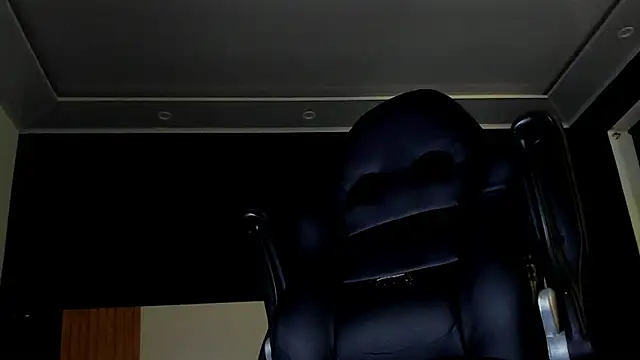 Damartinez27 online show from 11-26-25, 04:30