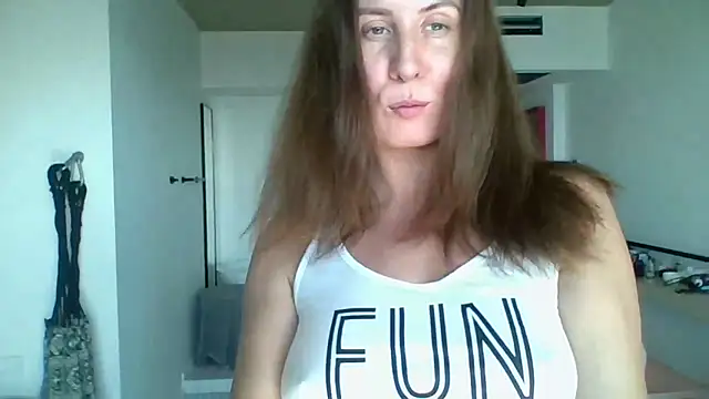 ALICAINWONDERLAND online show from 09-14-25, 09:52