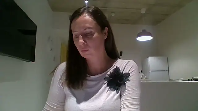 ALICAINWONDERLAND online show from 10-12-25, 04:06