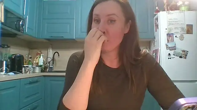 ALICAINWONDERLAND online show from 04-08-26, 08:31