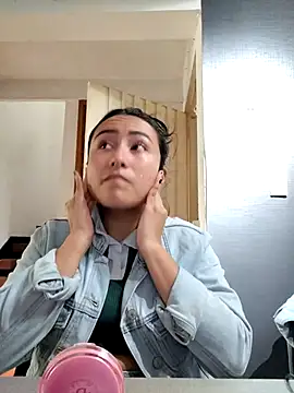 Venus Rivers online show from 09-19-25, 01:56