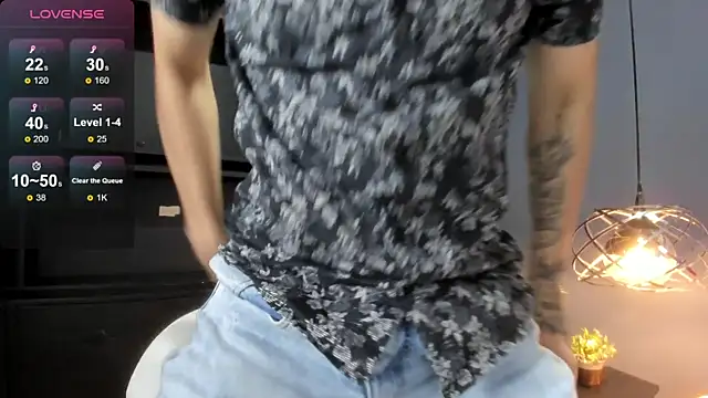 AaronFuentes7 online show from 09-24-25, 05:38