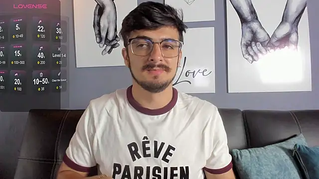 AaronFuentes7 online show from 09-30-25, 05:51