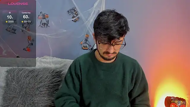 AaronFuentes7 online show from 10-13-25, 01:33