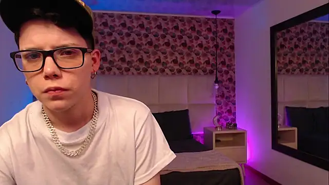 SpencerMontgomery online show from 09-28-25, 05:40