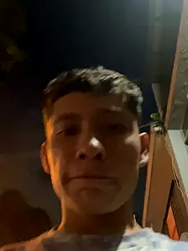 Snapshot of elfernh chatting on 10-20-25, 11:16 elfernh online show from 10-20-25, 11:16