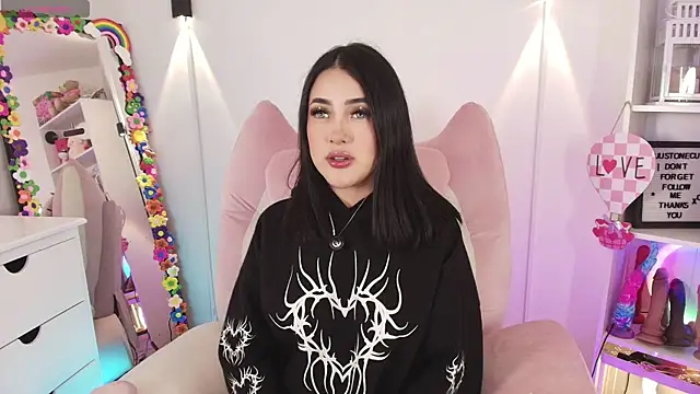justonecute online show from 06-06-26, 04:28