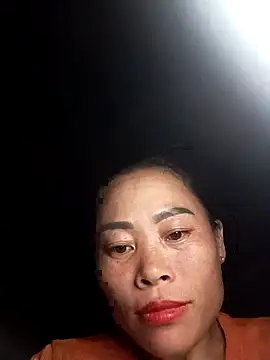 CoMay003 online show from 10-19-25, 03:01