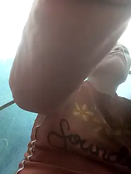 CoMay003 online show from 10-20-25, 09:32